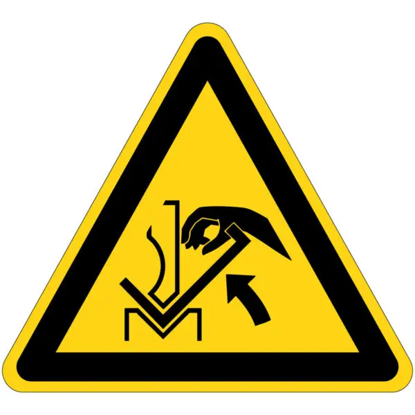 Handverbrijzeling waarschuwingspictogram - W031 - geel zwart - driehoekig - symbool hand tussen machine en pijl op gele achtergrond