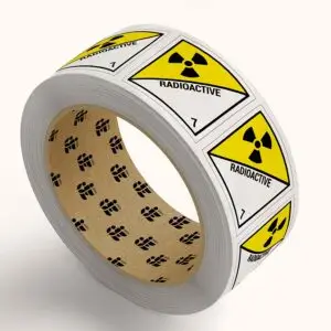 ADR klasse 7 radioactieve stoffen pictogram op rol - wit zwart geel - vierkant - symbool radioactief met tekst radioactive en cijfer 7